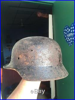 Antique WW2 German Troops Original M-35/40 Helmet