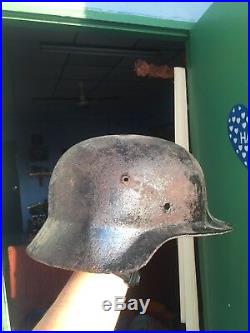 Antique WW2 German Troops Original M-35/40 Helmet