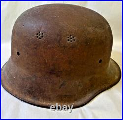 Early WWII German M40 Helmet Original