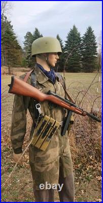 Fallschirmjager Jump suit And Helmet German WW2
