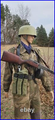 Fallschirmjager Jump suit And Helmet German WW2