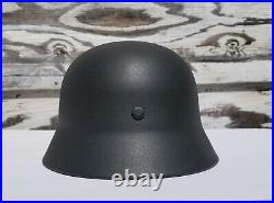 German M40 helmet, original WW2 issue, Professional restoration ET64, Lot# 1179