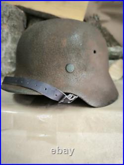 Helmet german original nice helmet M40 original WW2 WWII size 66 Free Shipping Helmet german original nice helmet M40 original WW2 WWII size 66 Free Shipping