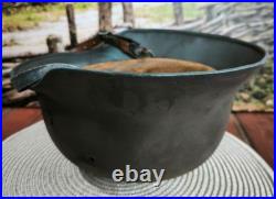 Helmet german original nice helmet M40 size 64 WW2 WWII have a number