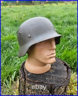 Original German Helmet M40 / 62 Relic of Battlefield WW2 Number ET62 Decal Original German Helmet M40 / 62 Relic of Battlefield WW2 Number ET62 Decal