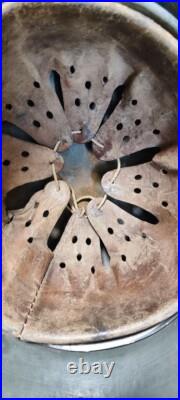 Original German WW2 Helmet 1939-1945? 40, ET 64 collectible condition Original German WW2 Helmet 1939-1945? 40, ET 64 collectible condition