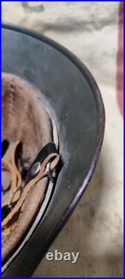 Original German WW2 Helmet 1939-1945? 40, ET 64 collectible condition Original German WW2 Helmet 1939-1945? 40, ET 64 collectible condition