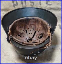 Original German WW2 Helmet 1939-1945? 40, ET 64 collectible condition Original German WW2 Helmet 1939-1945? 40, ET 64 collectible condition
