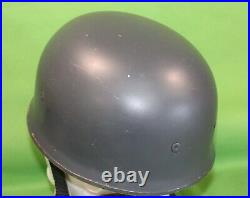 Post German World War II West German Luftwaffe GSG9 Paratrooper Combat Helmet