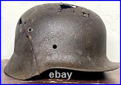 Size 70 Original Ww2 German Helmet M35 Stahlhelm Stamped Has A Crack / Hole