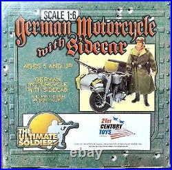 Ultimate Soldier WWII German Motorcycle with Sidecar & Driver 16 scale 2000 NEW