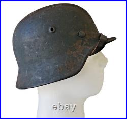 Vintage Original WW2 German Luftwaffe Helmet M40 PLEASE READ Vintage Original WW2 German Luftwaffe Helmet M40 PLEASE READ