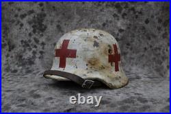 WW II WW2 German Helmet M 40 Medic