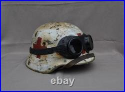 WW II WW2 German Helmet M 40 Medic