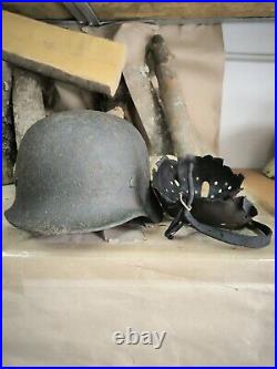 WW2 German Original M40 helmet size 64 original paint Free Shipping