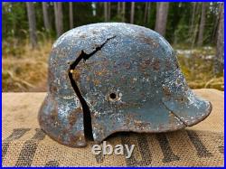 WW2 ORIGINAL GERMAN M35 ET66 WINTER CAMO BATTLEDAMAGED HELMET RELIC from KURLAND WW2 ORIGINAL GERMAN M35 ET66 WINTER CAMO BATTLEDAMAGED HELMET RELIC from KURLAND