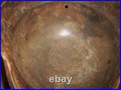 WWII WW2 German helmet M-35/66