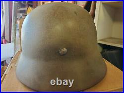 Ww2 M35 German helmet with original liner stamped SE62