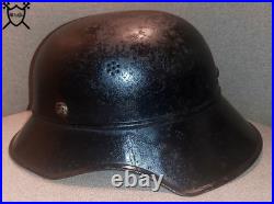 Ww2 german helmet-original, complete